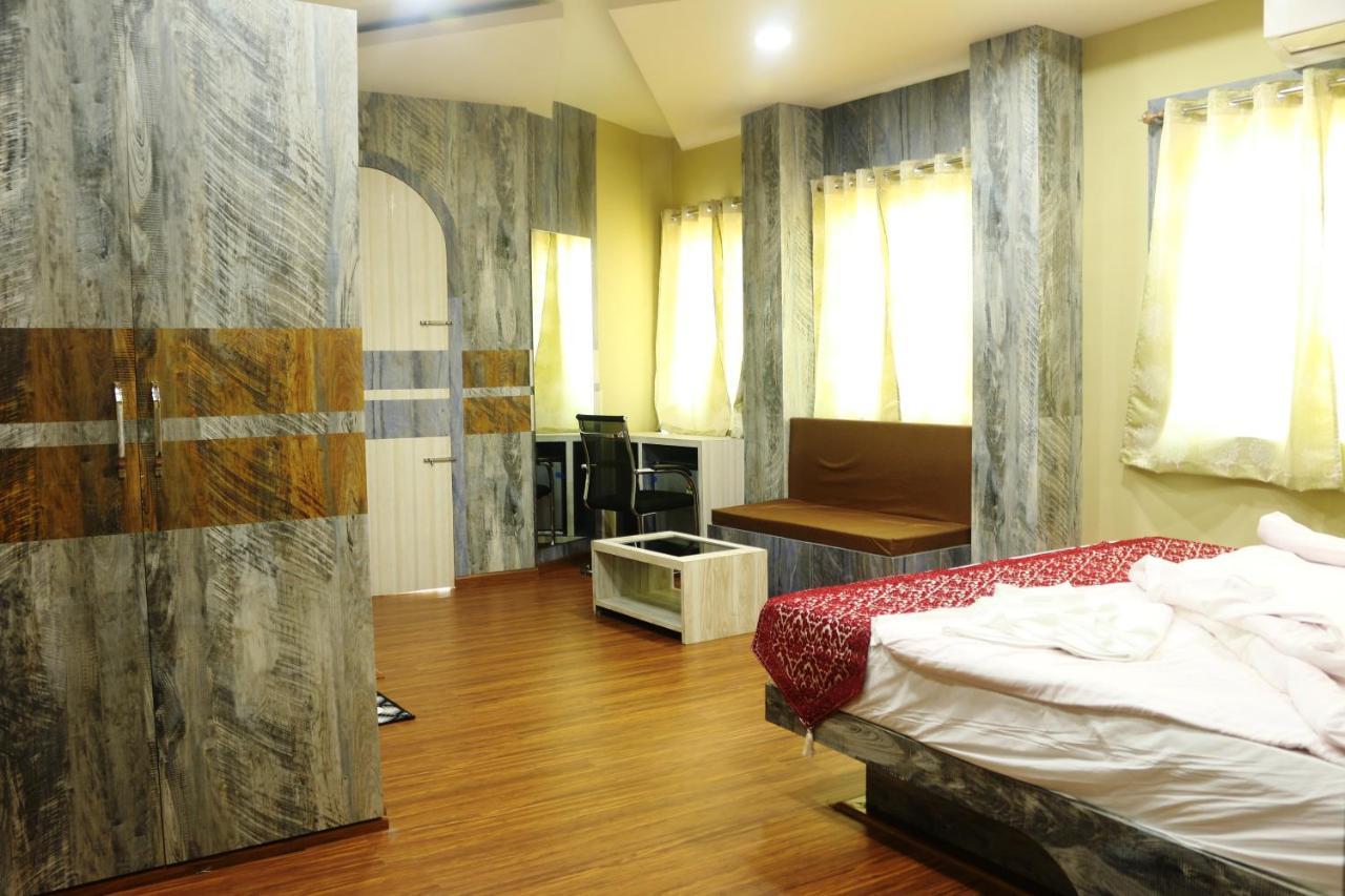 Hotel Himalaya Agartala Exterior foto