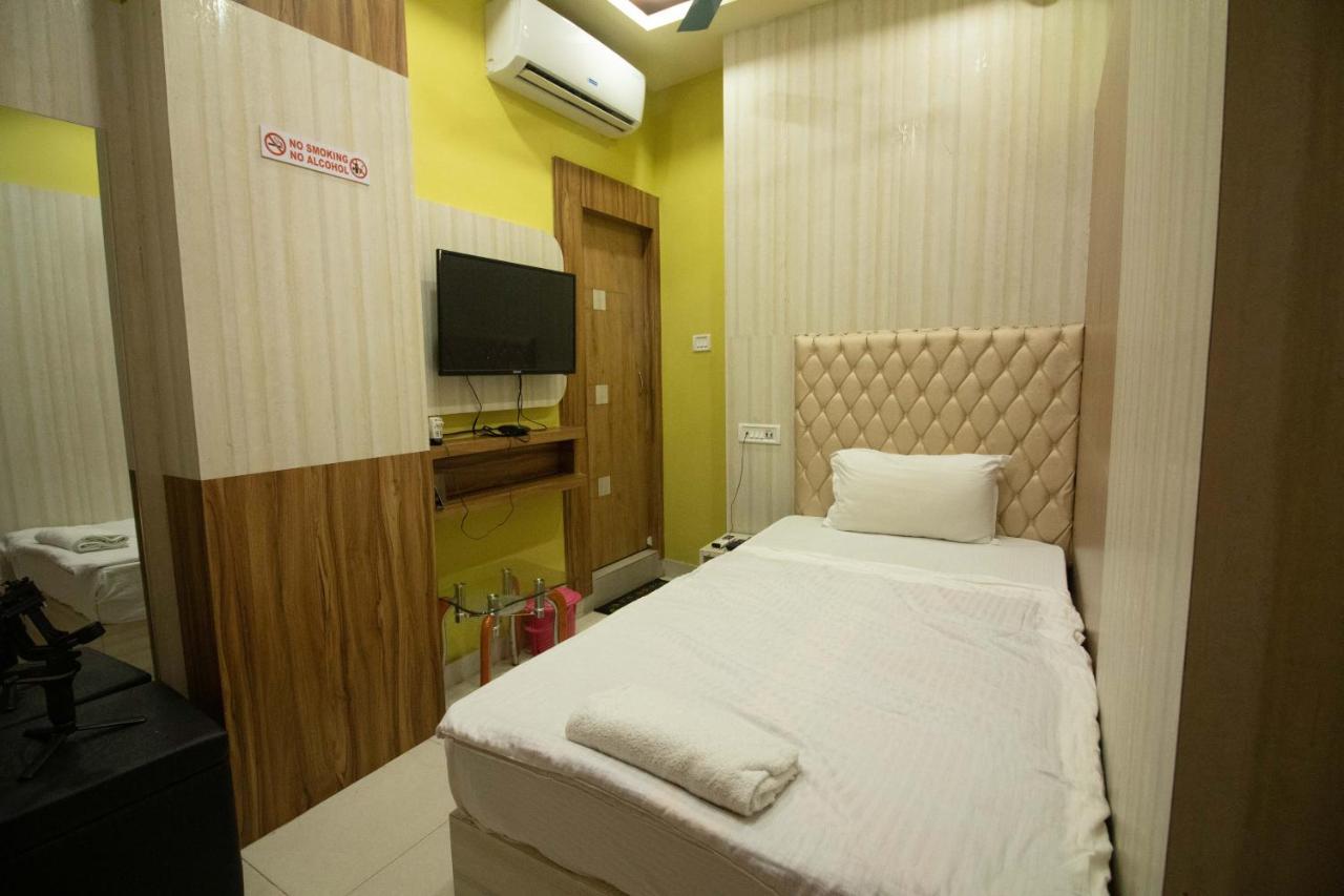 Hotel Himalaya Agartala Exterior foto