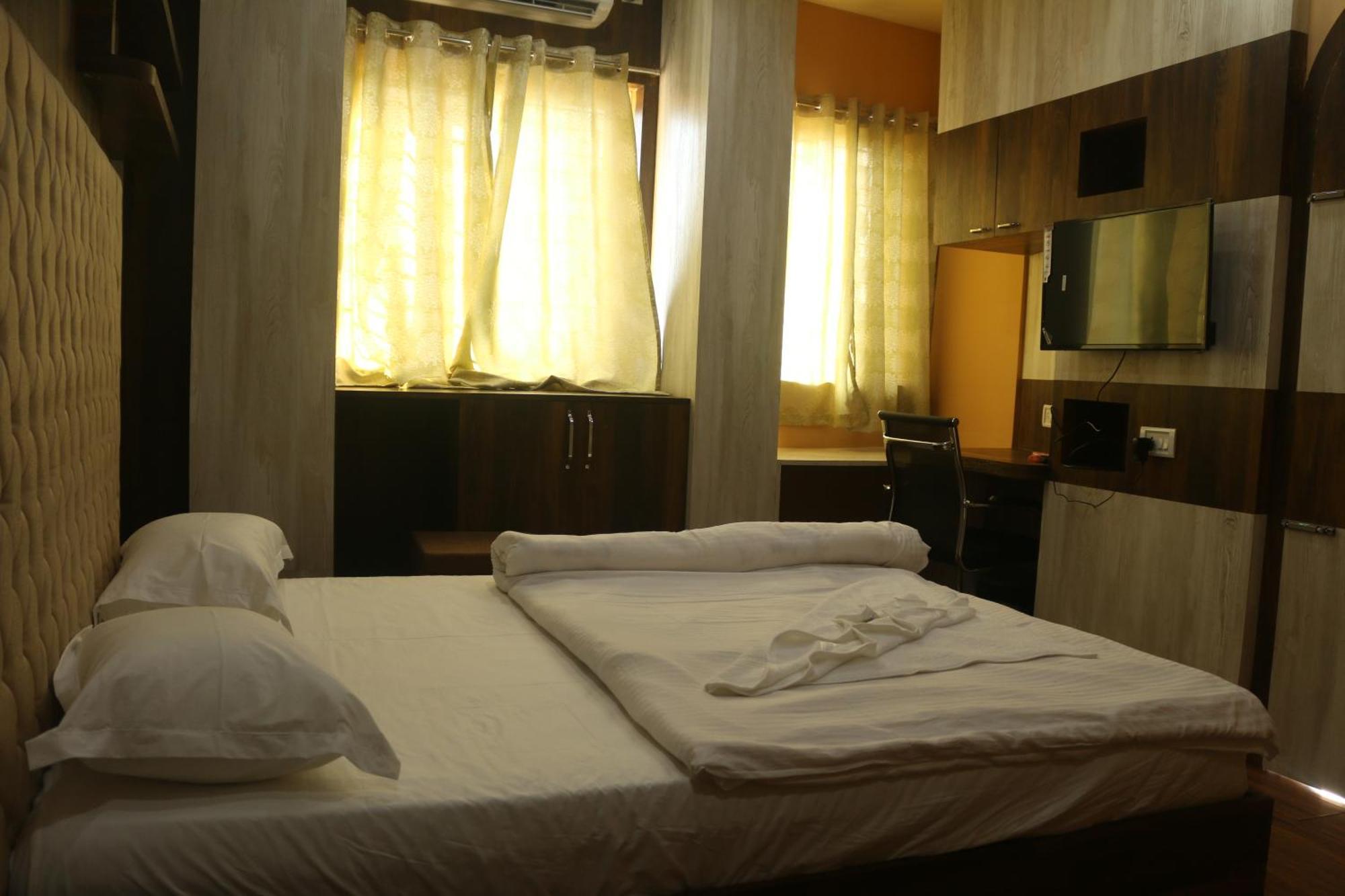 Hotel Himalaya Agartala Exterior foto